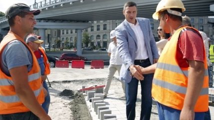 Кличко: В Киеве 90% дорог не отвечают нормативам