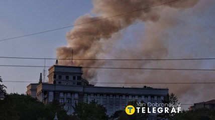 Займання у будівлі Кабміну після  удару "Іскандера"