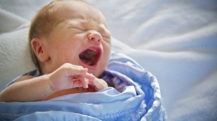 Почему плачет новорожденный: причиной может быть младенческая дисхезия