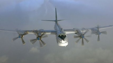 В воздушном пространстве возле Великобритании снова заметили Ту-95 РФ
