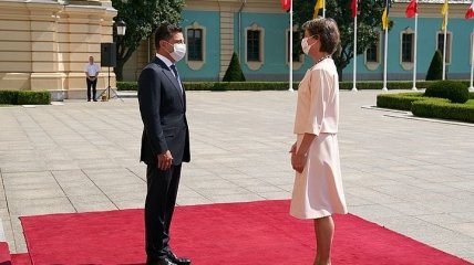 "Мира и процветания": Президент Украины поздравил Швейцарию с национальным праздником