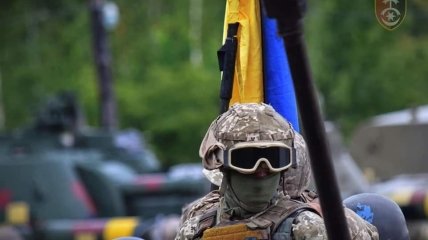 Украинские военные напоминают роботов-трансформеров
