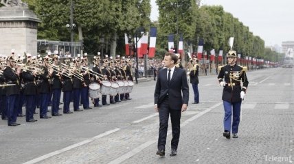 В Париже масштабный военный парад ко Дню взятия Бастилии (Фото, Видео)