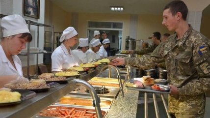 Міноборони: Із 1 березня ЗСУ перейшли на нову систему харчування