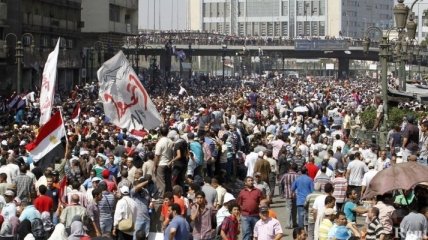 В Каире начались столкновения сторонников Мурси с полицией