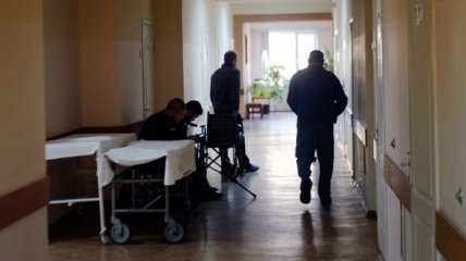 Бои возле Новотошковского: раненые украинские воины доставлены в госпиталь