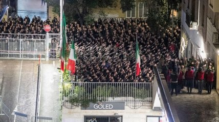 Итальянцы на митинге
