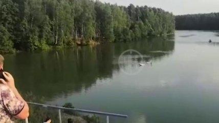 Был самолет, а стал плот: россиянин поплавал с самодельным летательным аппаратом (видео)