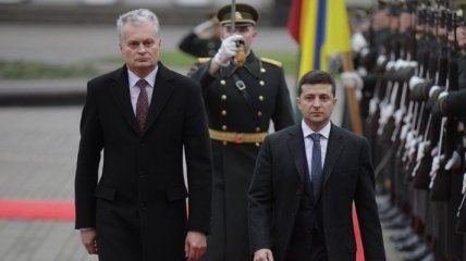 Президент Литвы обещает дальнейшую военную помощь Украине со стороны НАТО