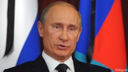 Путин призвал военнослужащих "держать свой порох сухим"