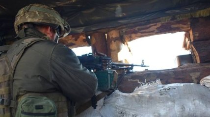 Боевики бьют из запрещенного оружия: двое бойцов ВСУ получили ранения 