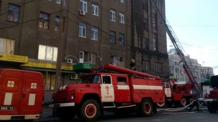 В Харькове ликвидировали масштабный пожар в многоэтажке 