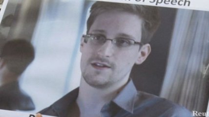 До сих пор неизвестно, где находится Эдвард Сноуден   