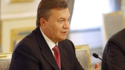 Виктор Янукович поздравил с открытием юношеского ЧЕ по баскетболу