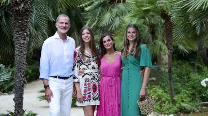 Королевская семья Испании в сборе