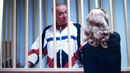 Отравленный российский шпион остается в больнице Великобритании 