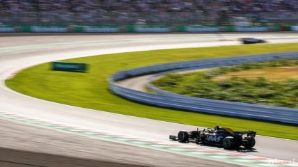 Формула-1 официально отменила три Гран-при