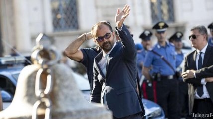 Министры в Италии поссорились из-за распятий в школах