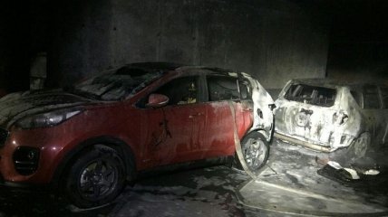 В столице произошло возгорание автомобилей на паркинге