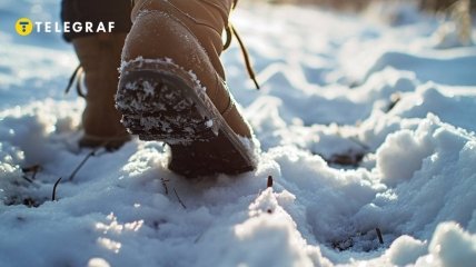 Часто трапляється, що зимове взуття тисне і натирає (зображення створено за допомогою ШІ)