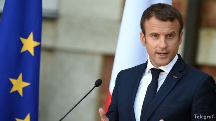 Макрон не пустил в отставку главу МВД Франции