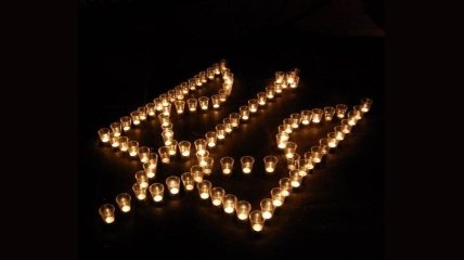 В городах Украины одновременно зажгут выложенные свечами трезубцы