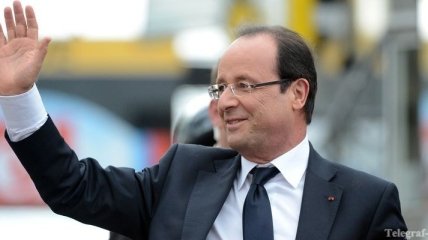 Доверие французов к президенту Олланду серьезно пошатнулось