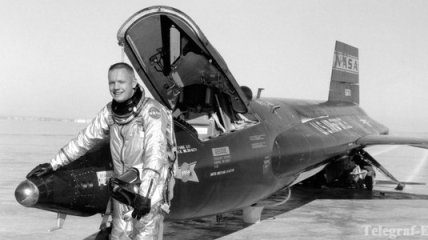 Американский астронавт Нил Армстронг будет похоронен в море