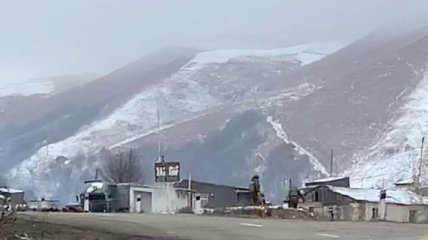 Нет газа, электричества и даже воды - видео, как "миротворцы" Путина зашли в Лачин в Карабахе