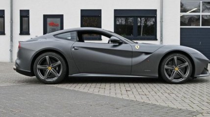 Новый цвет для Ferrari F12 Berlinetta