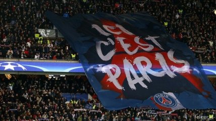 Фанаты ПСЖ устроили игрокам "Реала" ночной концерт перед матчем Лиги чемпионов