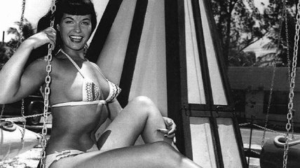 Бетти Пейдж: секс-символ 50-х и ее последовательницы (Фото)