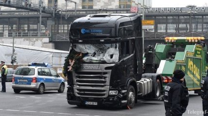 Теракт в Берлине: Полиция считает, что преступник может быть на свободе
