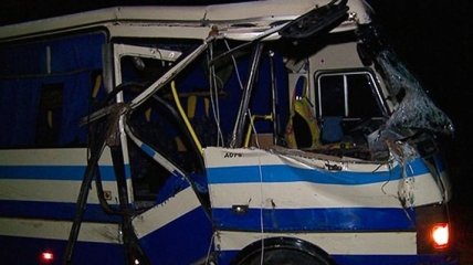 ДТП в Винницкой области: автобус столкнулся с трактором
