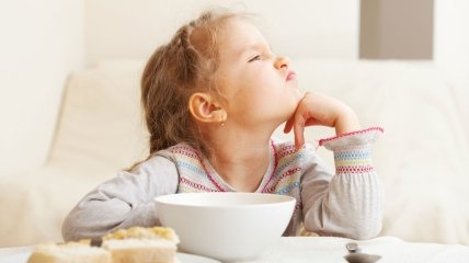 Переборчивость ребенка в еде может быть связана с расстройствами психики