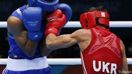 Василий Ломаченко вышел в полуфинал олимпийского турнира по боксу