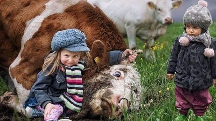 Вы будете смеяться: девочки и женщины, которых точно воспитывали суровые отцы 