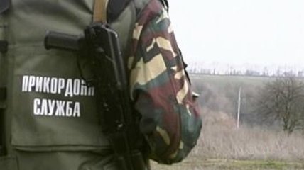 В грузовиках на Румынской границе обнаружили багаж на миллион гривен