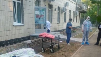 В киевской больнице пациенты второй день подряд кончают жизнь самоубийством: в сети обсуждают причины трагедий