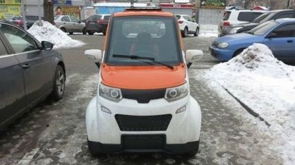 Электромобиль за $3500: в Украине стартовали продажи странного электрокара
