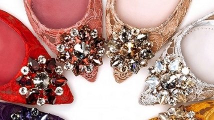Dolce & Gabbana представили новую коллекцию кружевных лодочек 
