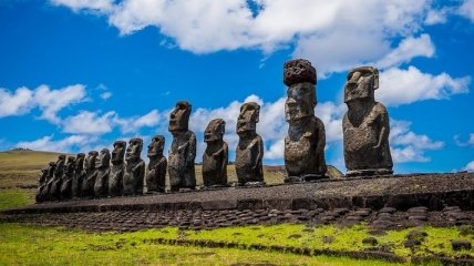 Ученые разгадали загадку огромных голов на острове Пасхи 