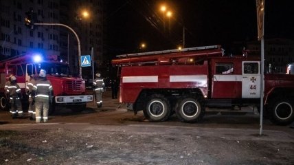 В Киеве на парковке прогремел взрыв (Фото)
