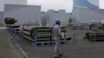 В Японии остановят два реактора на АЭС
