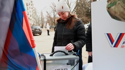 В России продолжаются так называемые выборы президента