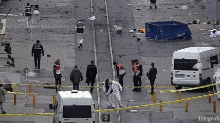 Теракт в Турции: погибли трое силовиков, девять пострадали