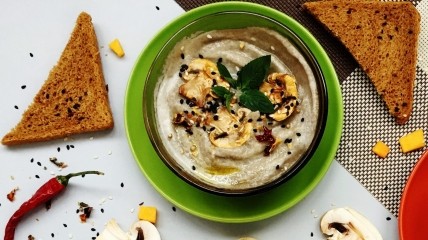 Що приготувати з грибів швидко та смачно