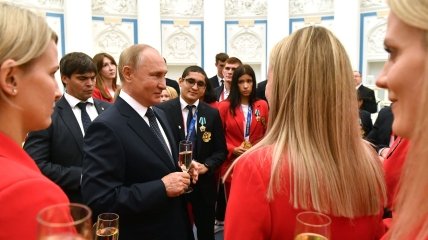 Владимир Путин и российские спортсмены
