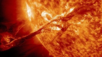 Ученые раскрыли феномен мощных вспышек на Солнце