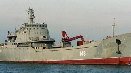 РФ отправила в Сирию десантный корабль